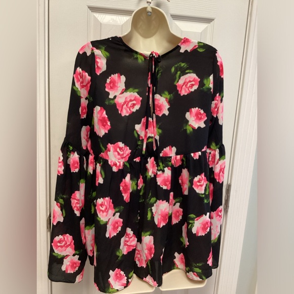 Buddy Love SZ L women’s pink floral flowy colorful bell sleeve spring roses top - Picture 4 of 11